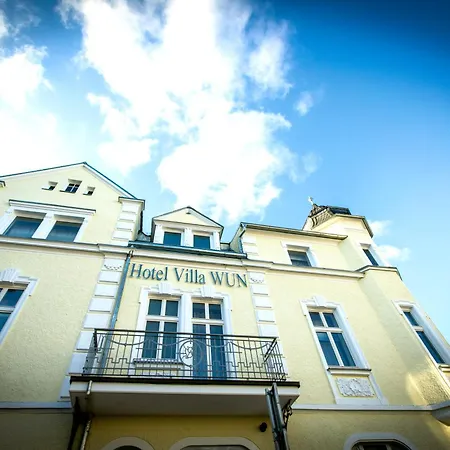 Wun Hotel *
