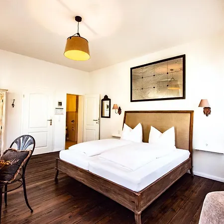 Wun Hotel